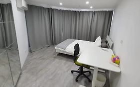 Dana-Spacious Private Room In Shared 2-Bedroom Apartment-2